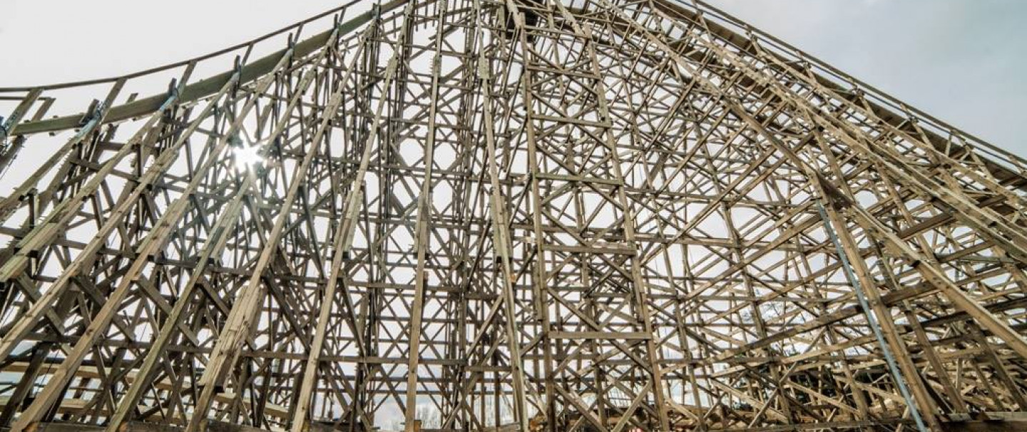 Plopsaland De Panne houdt houten achtbaan gesloten