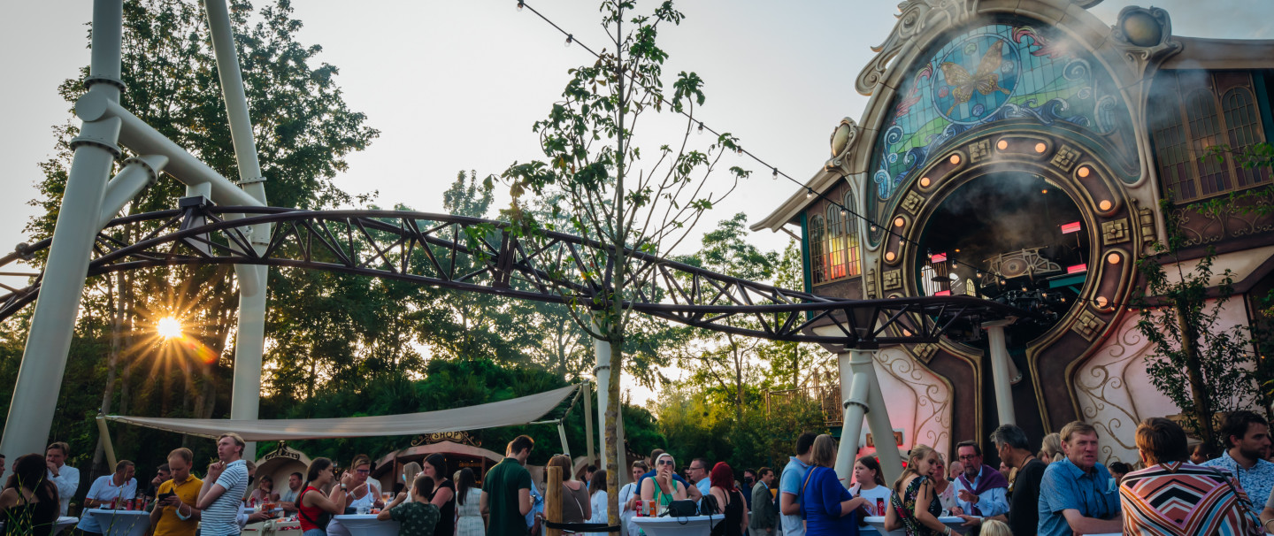 VIDEO: Spectaculaire opening ‘The Ride To Happiness by Tomorrowland’ in Plopsaland De Panne