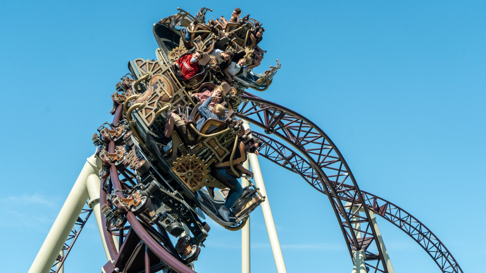 Plopsaland_De_Panne_4-min.jpg