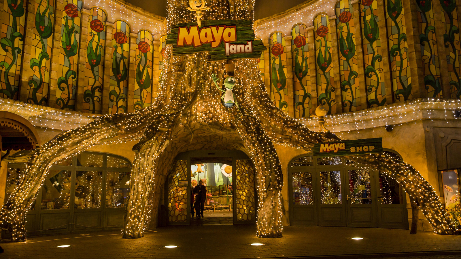 Winter Magic in Plopsaland De Panne 3.jpg