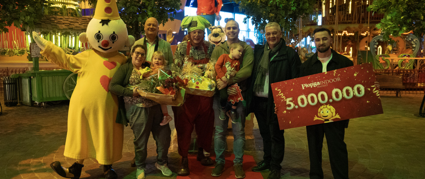 5e millionième visiteur accueilli en grande pompe à Plopsa Indoor Hasselt