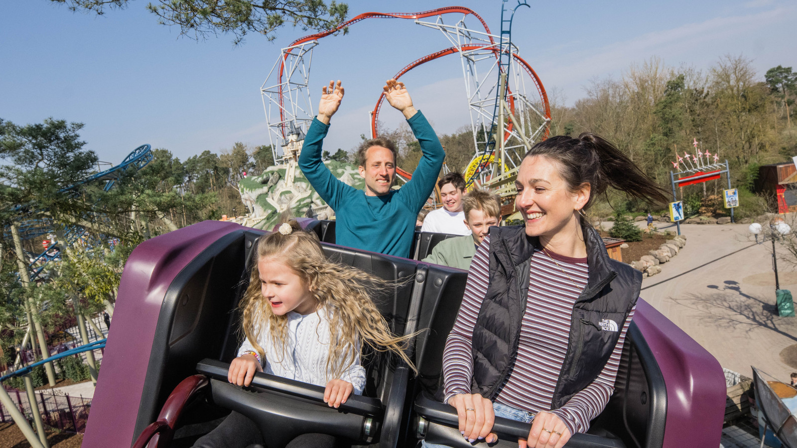 Familie achtbaan.jpg