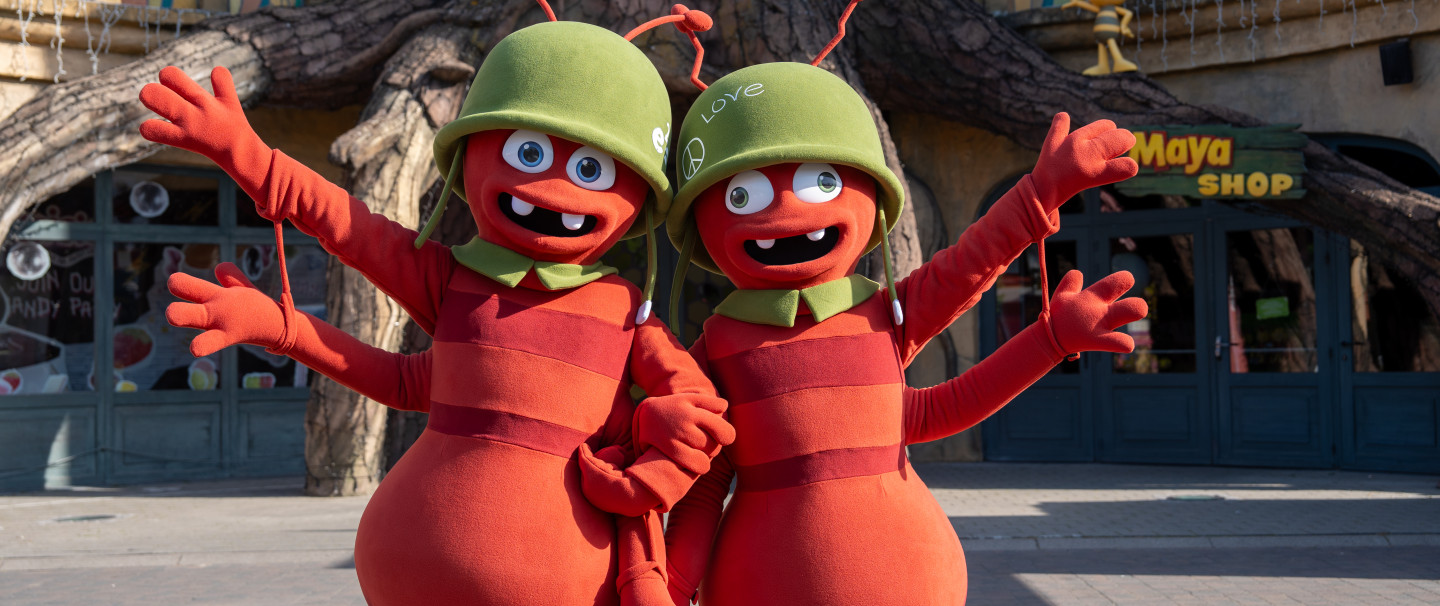 Two bumbling ants make their debut at Plopsaland