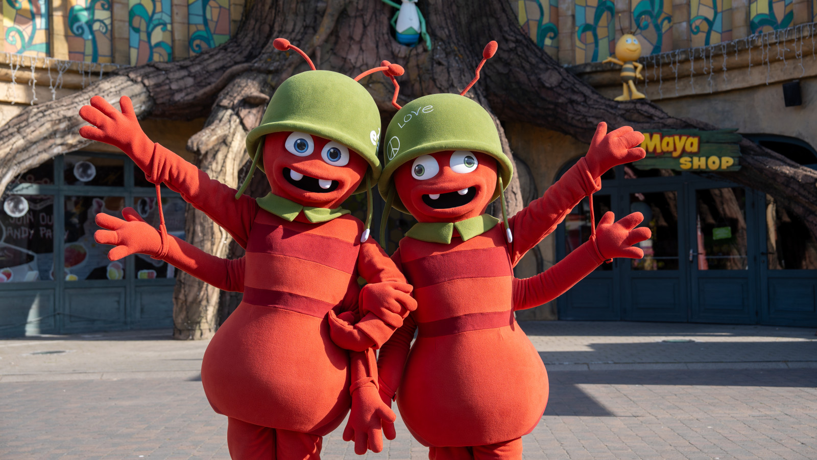 Two bumbling ants make their debut at Plopsaland