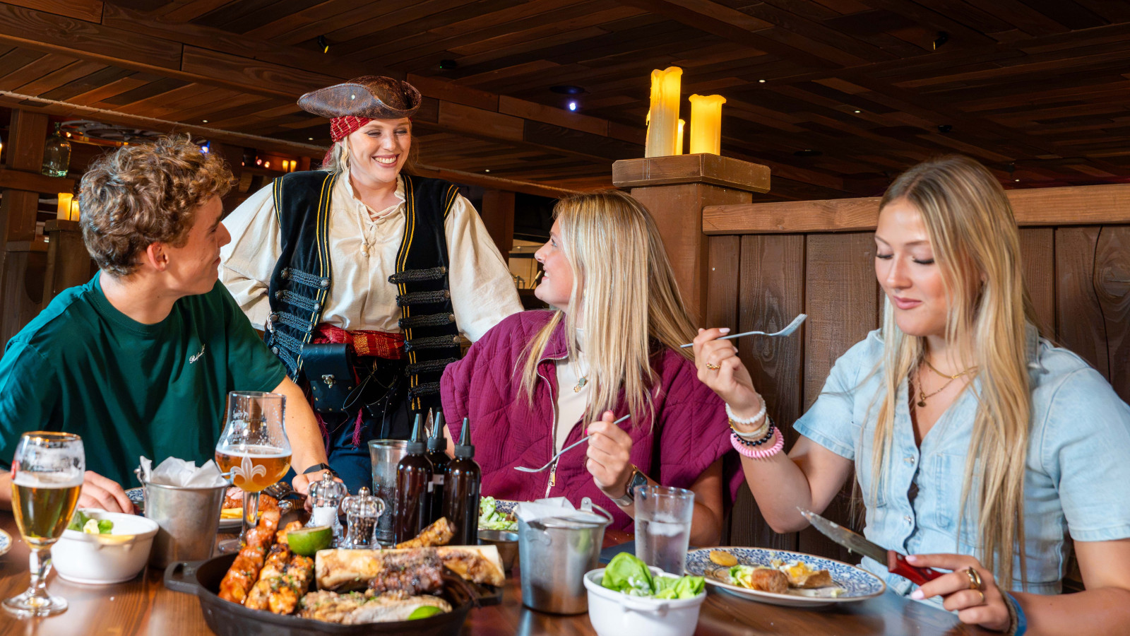 Piratengrill vrienden.jpg