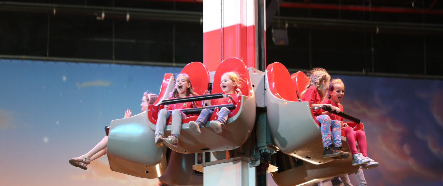 Zomer komt in gedrang: Plopsa Indoor Coevorden dringend op zoek naar 50 medewerkers