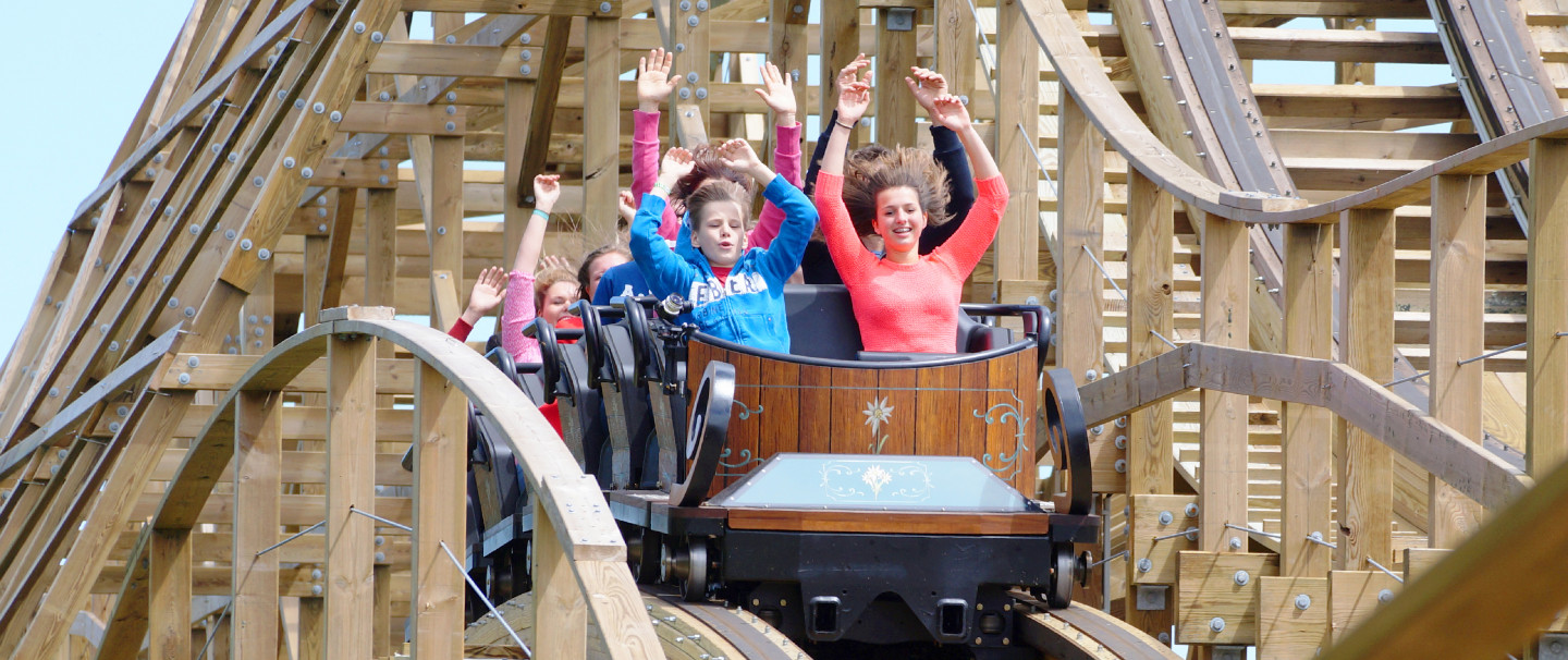 Nieuw in Plopsaland De Panne: Heidiland met gloednieuwe attractie Heidi The Ride!